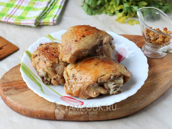 Фото блюда: Куриные бёдра, запечённые в мультиварке