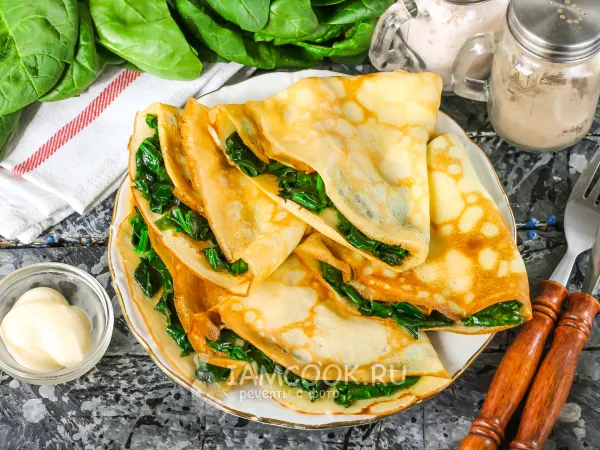 Фото блюда: Блины с тушеным шпинатом