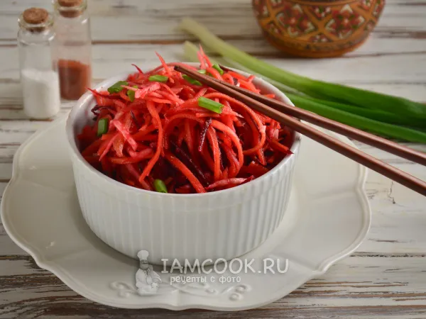 Фото блюда: Морковь по-корейски со свеклой и сельдереем