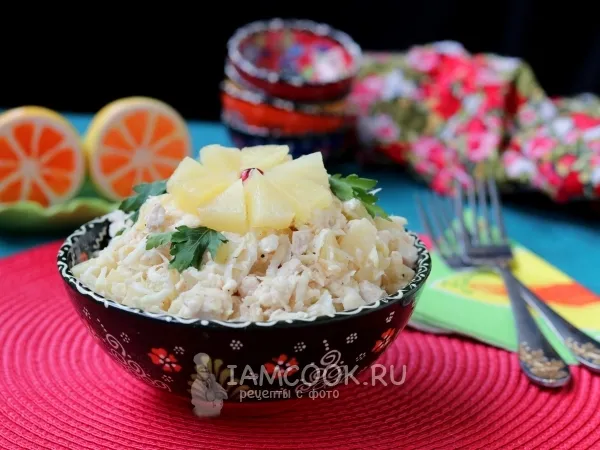 Фото блюда: Салат с ананасом, куриной грудкой и сельдереем