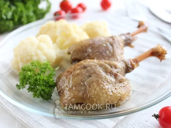 Фото блюда: Тушеная утка с яблоками