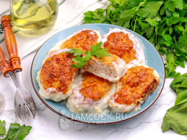 Фото блюда: Рыбные котлеты в духовке с подливкой