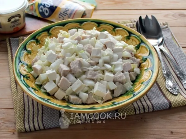 Фото блюда: Салат из пекинской капусты с курицей и брынзой