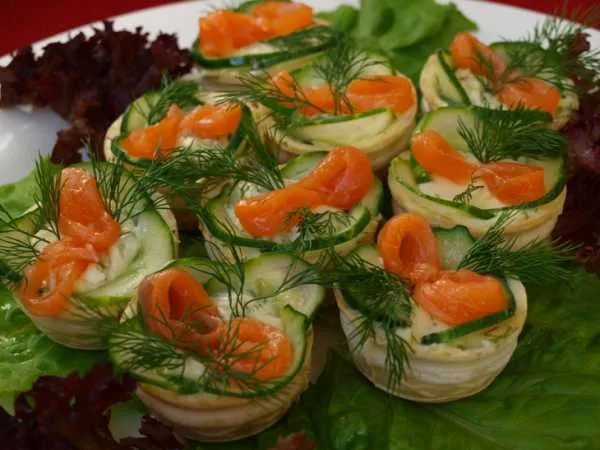Фото блюда: Тарталетки с красной рыбой