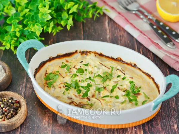 Фото блюда: Щука с майонезом и луком в духовке