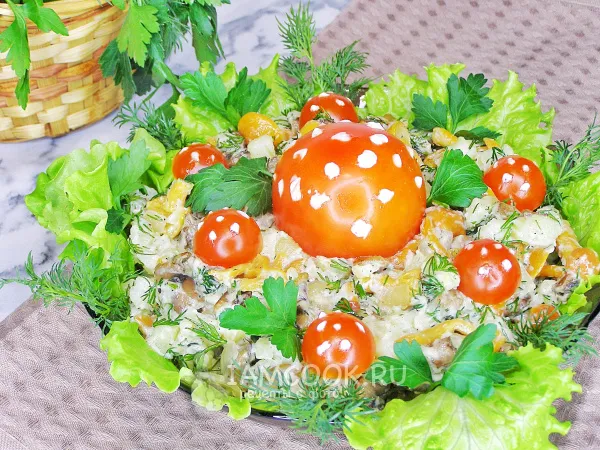 Фото блюда: Салат «Мухомор»