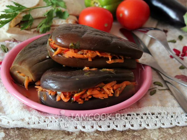 Фото блюда: Квашеные баклажаны с морковью, зеленью и чесноком