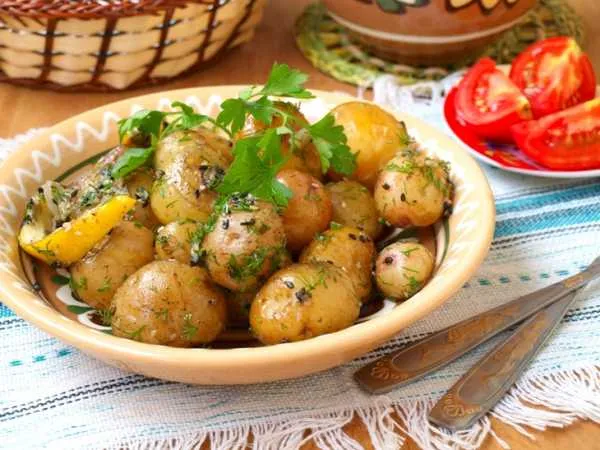 Фото блюда: Молодой картофель запеченный с кунжутом и лимоном