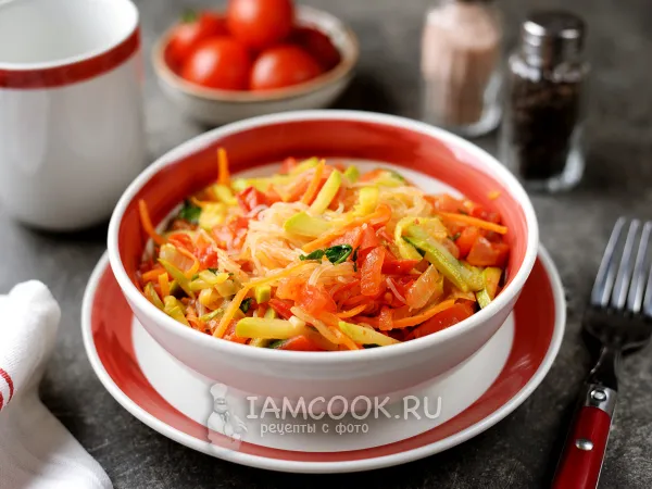 Фото блюда: Жареная фунчоза с овощами