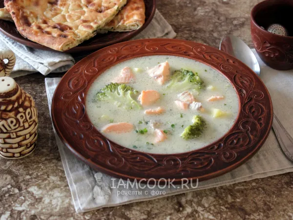 Фото блюда: Суп с лососем и брокколи