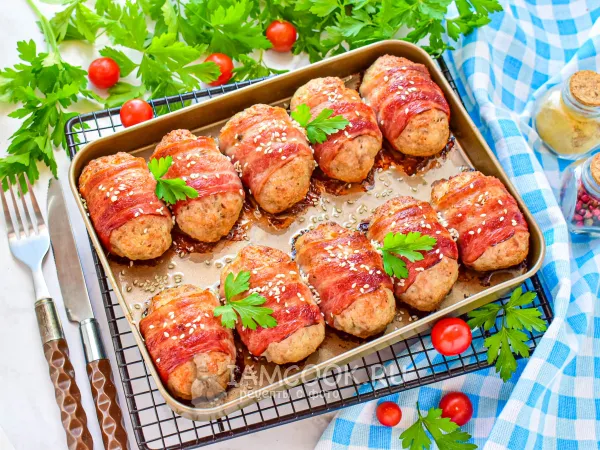 Фото блюда: Котлеты в беконе в духовке