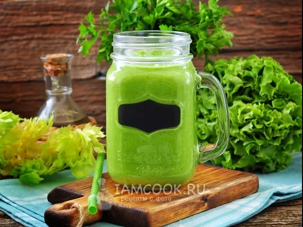 Фото блюда: Зеленый коктейль из шпината, петрушки, груши и сельдерея
