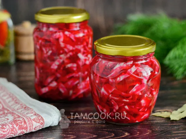 Фото блюда: Заварная капуста на зиму со свеклой