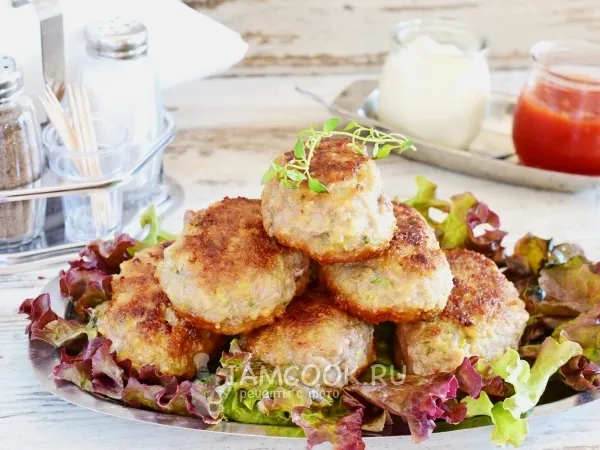 Фото блюда: Мясные котлеты с кабачками