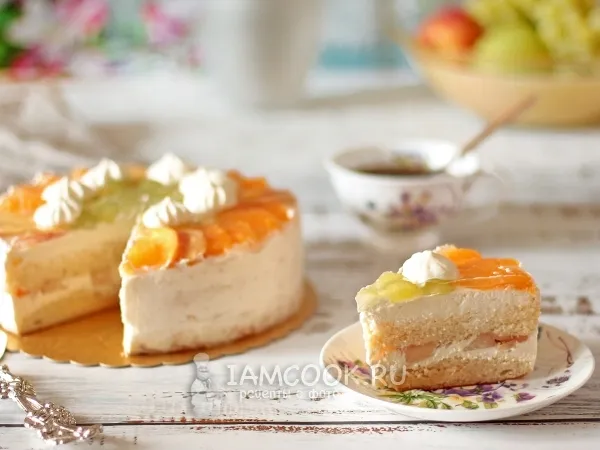 Фото блюда: Фруктовый торт со сливками