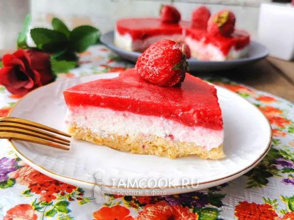 Фото блюда: Чизкейк без выпечки с творогом и клубникой