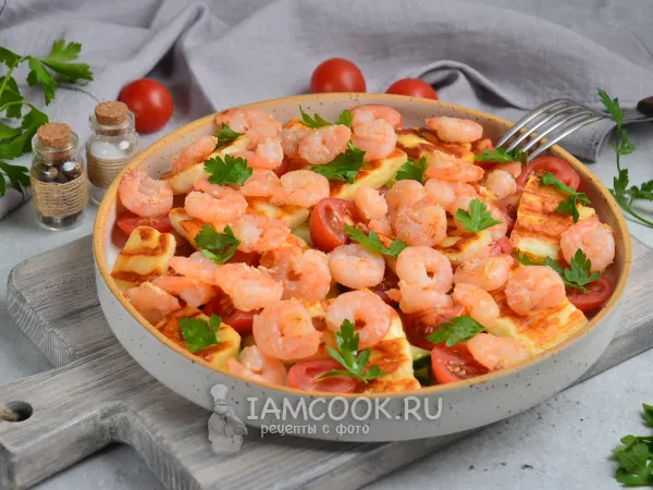 Фото блюда: Салат с креветками и жареным сыром