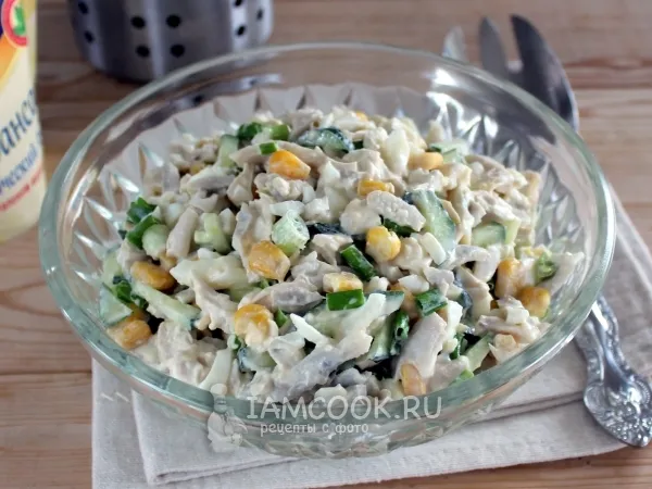 Фото блюда: Салат с кальмаром и курицей