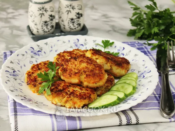 Фото блюда: Котлеты из минтая с морковью и луком