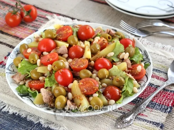 Фото блюда: Салат с тунцом и фасолью