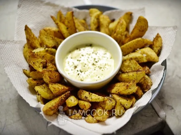Фото блюда: Картофель во фритюре с сырным соусом