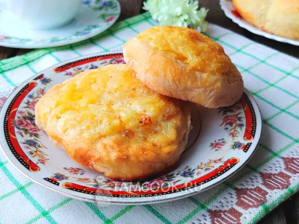 Фото блюда: Шаньги с картошкой и сыром