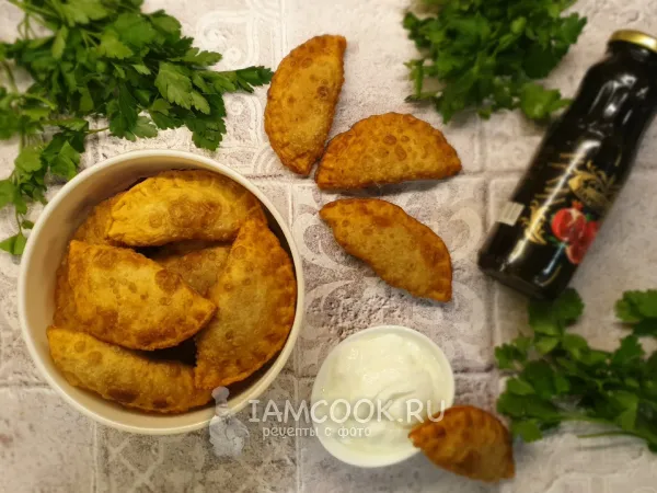 Фото блюда: Самбусек (ливанские жареные пирожки с говядиной)