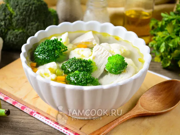 Фото блюда: Куриный суп с брокколи и цветной капустой