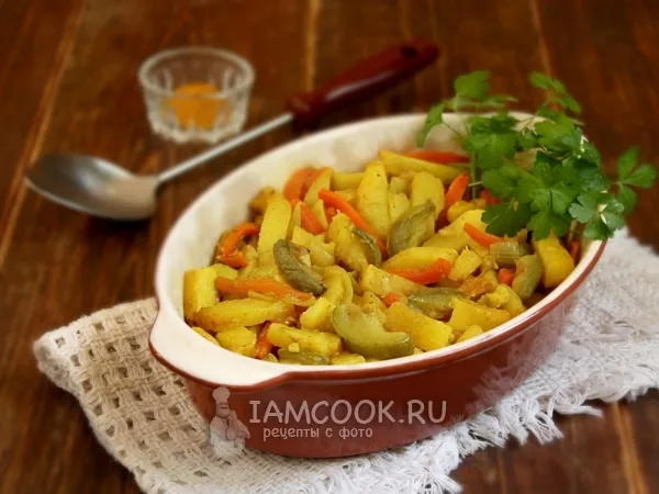Фото блюда: Тушеные кабачки с картошкой и карри