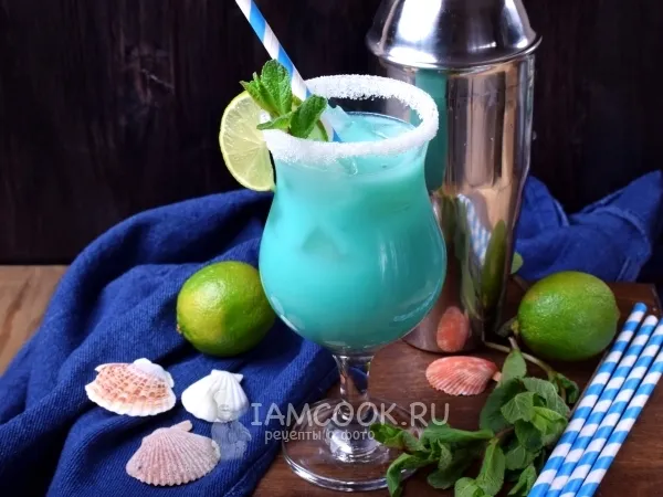 Фото блюда: Алкогольный коктейль «Голубые Гавайи»