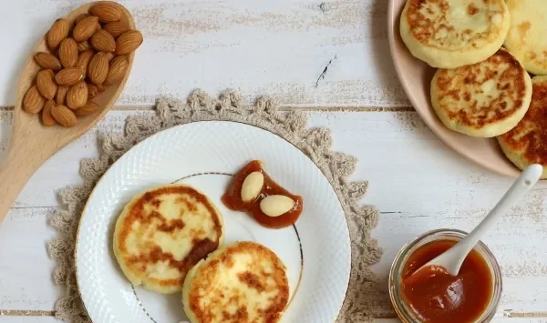 Фото блюда: Сырники с миндальной мукой