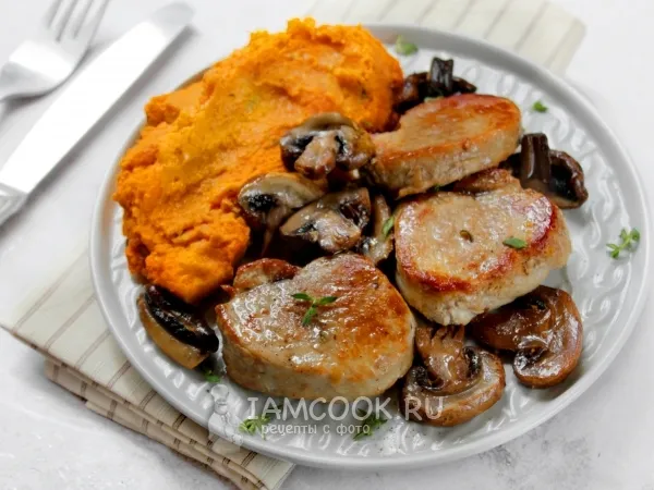 Фото блюда: Медальоны из свинины с грибами