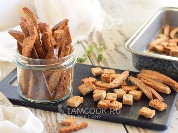 Фото блюда: Гренки из черного хлеба в духовке