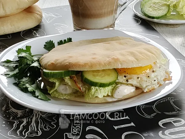 Фото блюда: Пита с яйцом