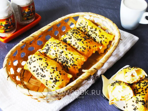 Фото блюда: Слойки с брынзой