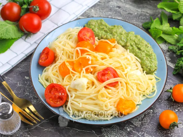 Фото блюда: Паста с моцареллой и черри в духовке