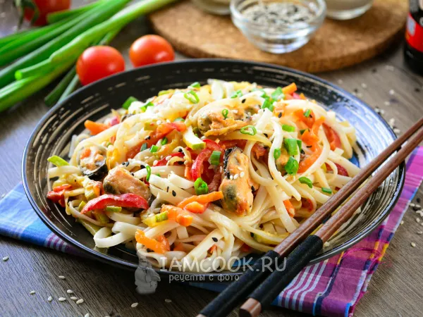 Фото блюда: Удон с мидиями