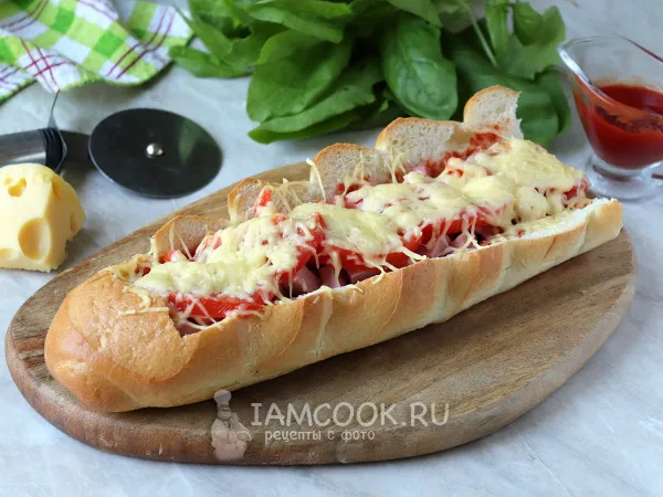 Фото блюда: Пицца из багета в духовке