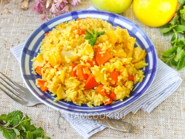 Фото блюда: Сладкий плов с яблоками