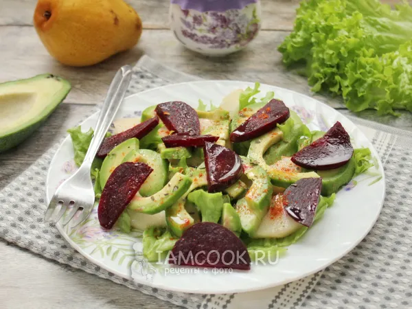Фото блюда: Салат со свеклой и грушей