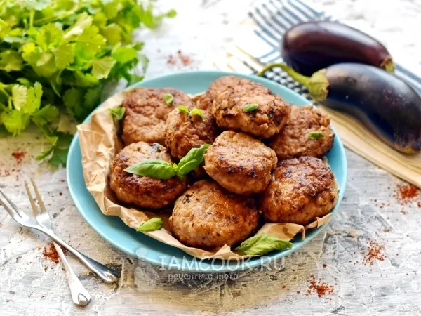 Фото блюда: Мясные котлеты с баклажанами