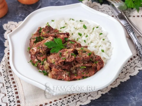 Фото блюда: Тушеная говядина с луком