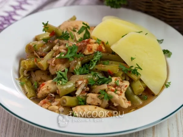 Фото блюда: Подлива из курицы со стручковой фасолью