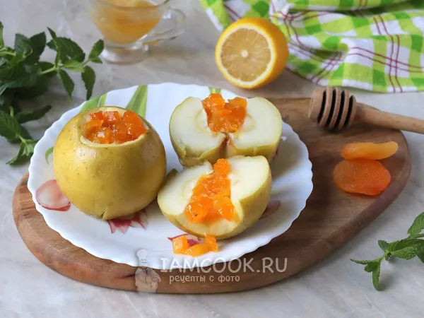 Фото блюда: Яблоки с курагой, запеченные в духовке