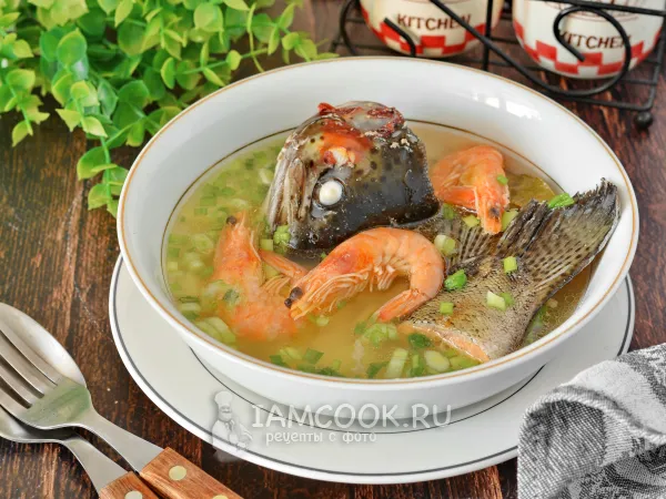 Фото блюда: Уха с креветками и красной рыбой