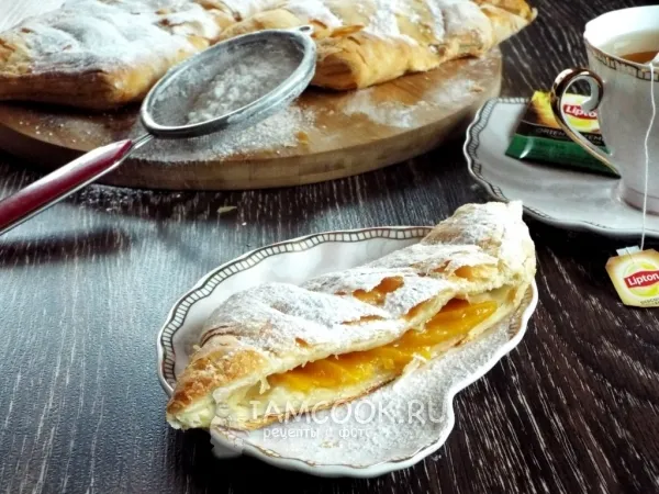 Фото блюда: Пирог из слоеного теста с тыквой