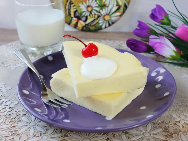 Фото блюда: Творожная запеканка с молоком в мультиварке