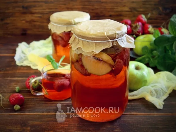 Фото блюда: Компот из клубники и яблок