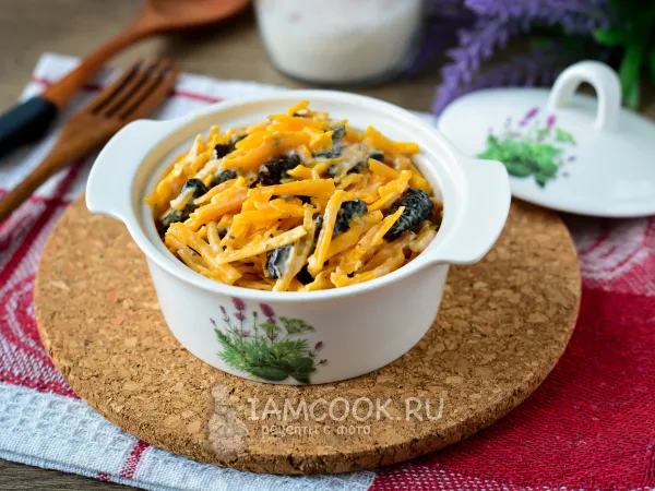 Фото блюда: Салат из тыквы с черносливом