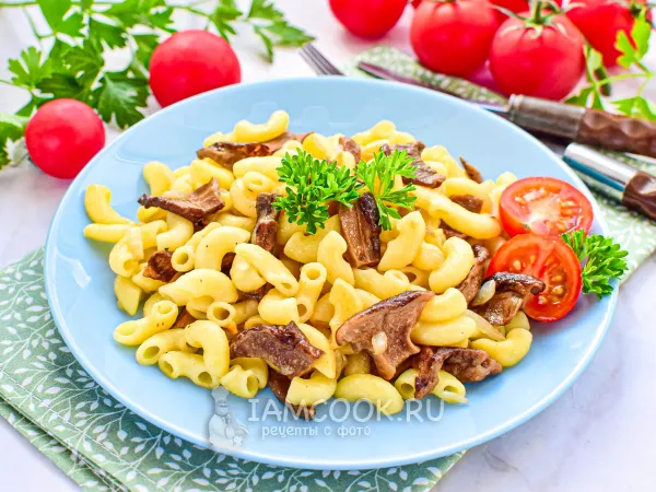 Фото блюда: Макароны с сушеными грибами